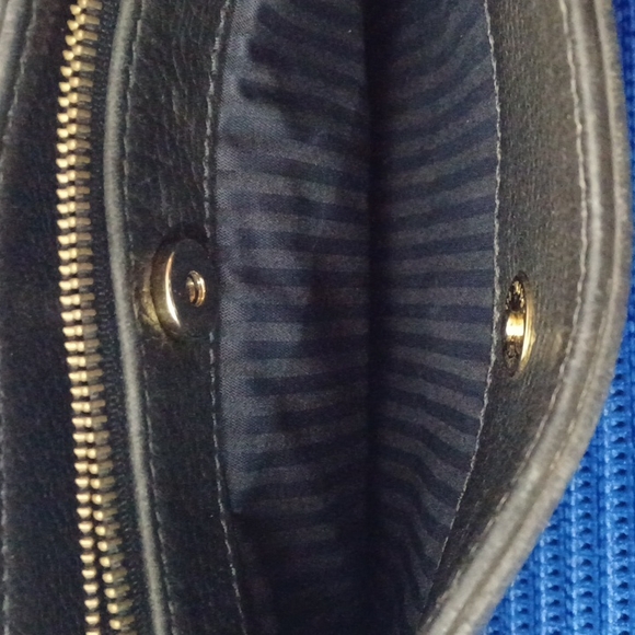 Coach - Picture 7 of 9